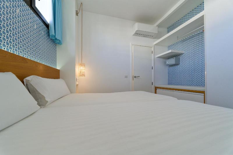 Salt Apartments Reina Sol - image 3