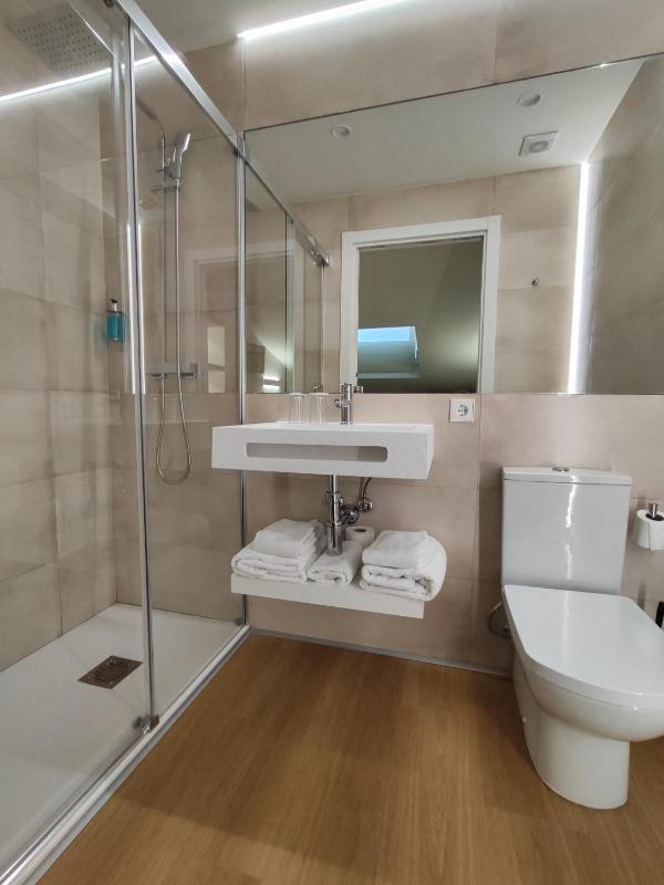 Double Room image 2