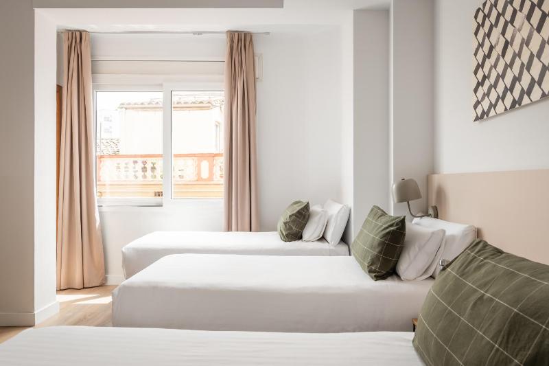 Triple Room image 3