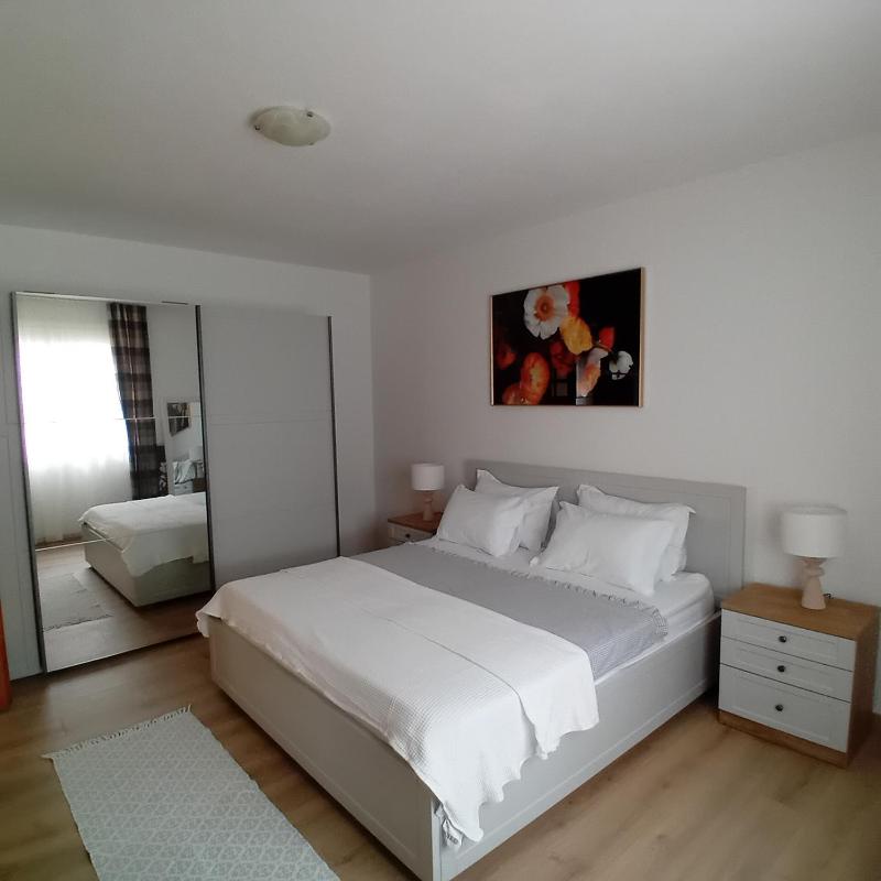 Apartment with Sea View image 3