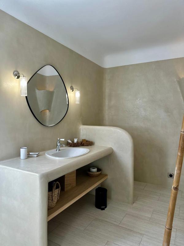 Superior Double Room image 3