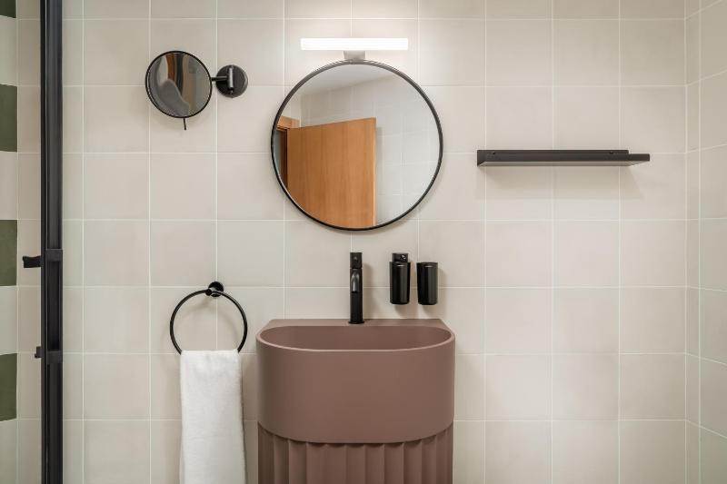 Single Room image 4