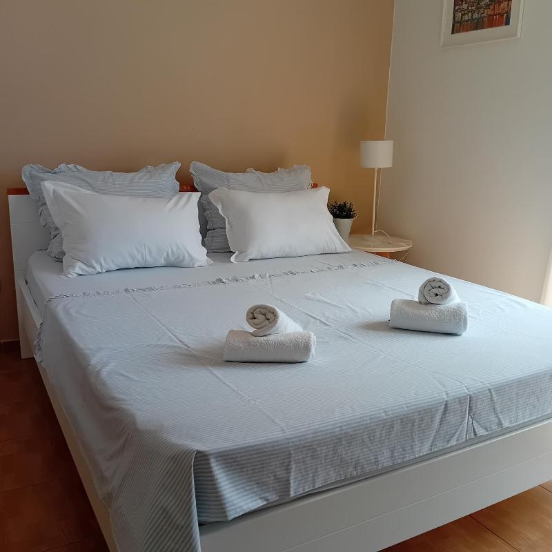Studio Apartment image 1