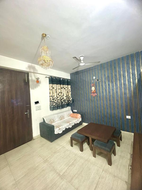 ZenRoofs- Homely 2BHK Apartment - image 3