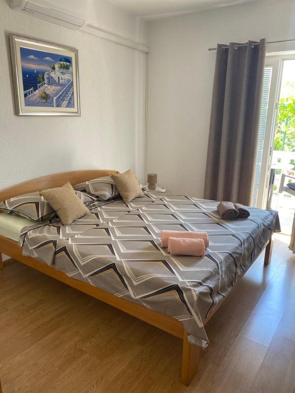 Double Room with Balcony image 1