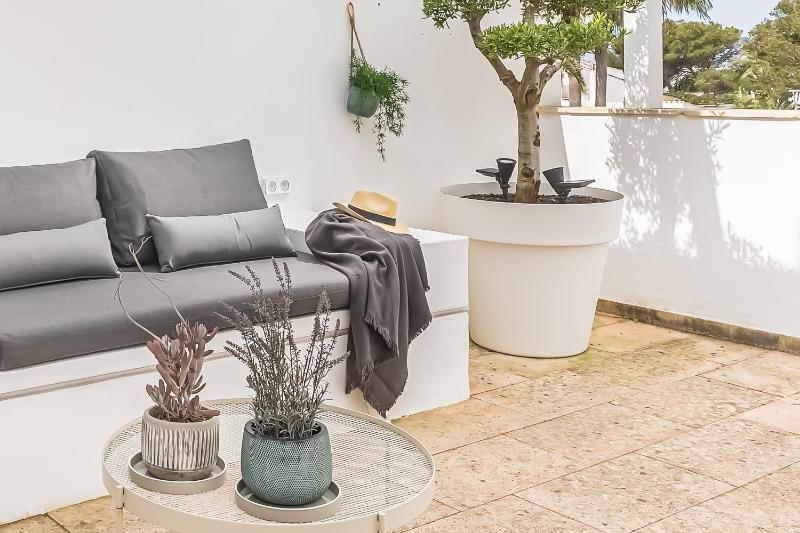 Apartamento con aire acondicionado y gran piscina! - image 9