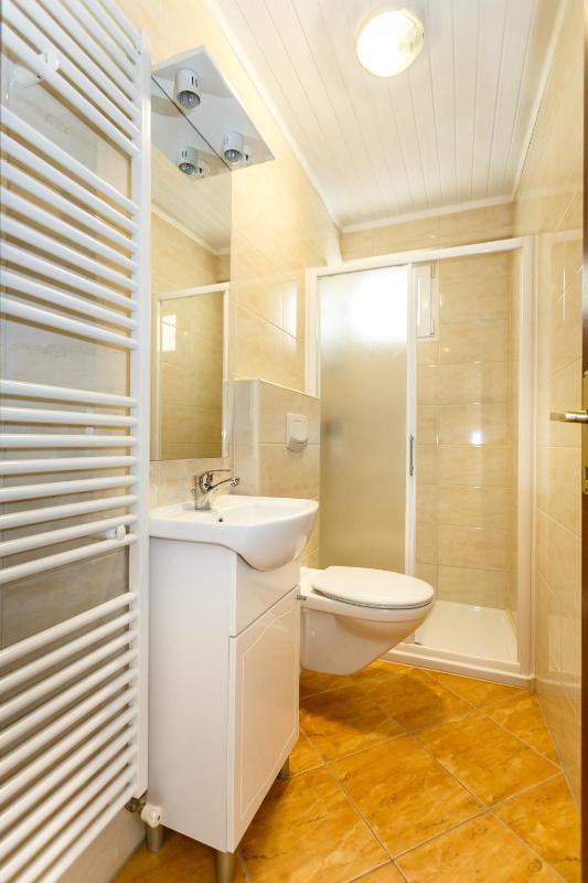 Double Room with Balcony image 2