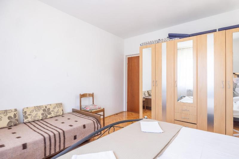 Apartment Vinka - image 27