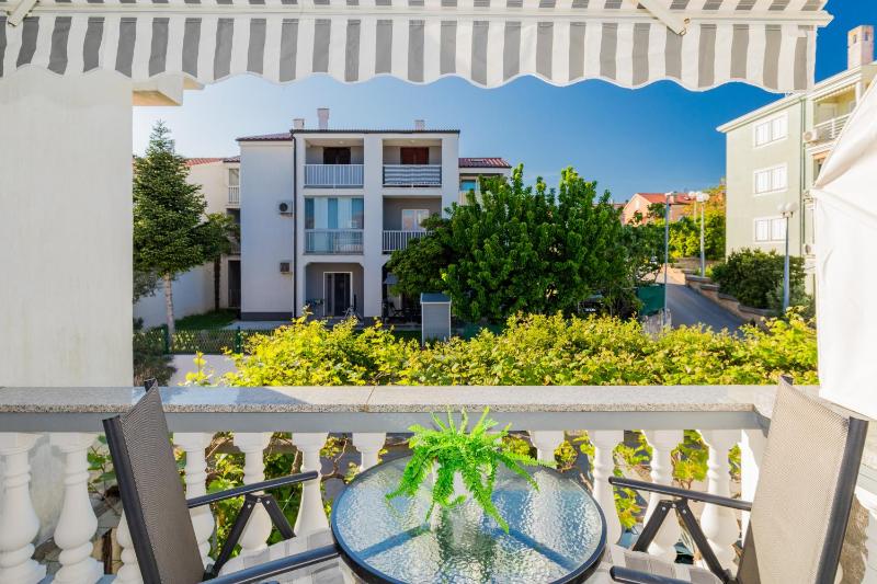 Double Room with Balcony image 2
