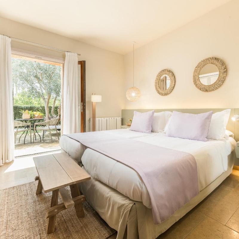 Premium Twin Room with Terrace image 1