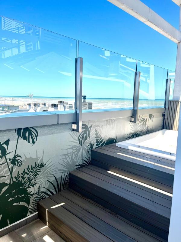 Junior Suite with jacuzzi image 1