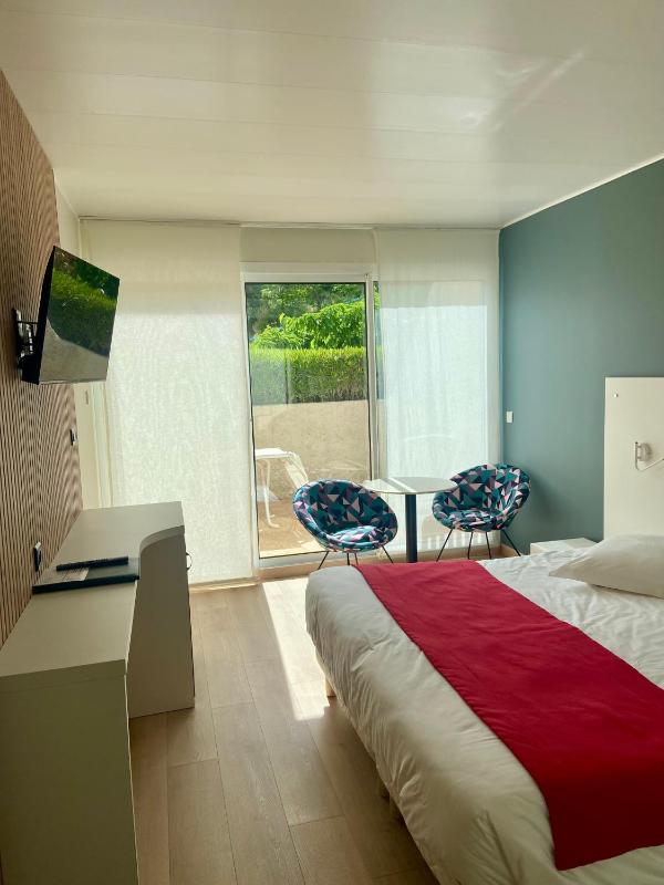 Double Room - Ground Floor image 2
