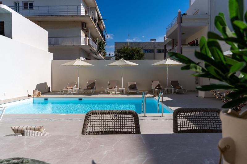 Selected Suites - image 6