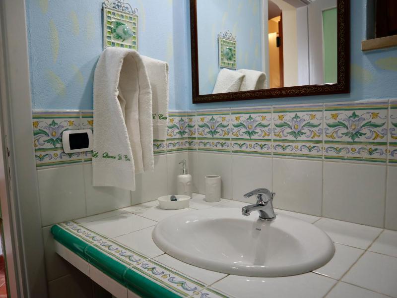 Suite with Garden View image 3