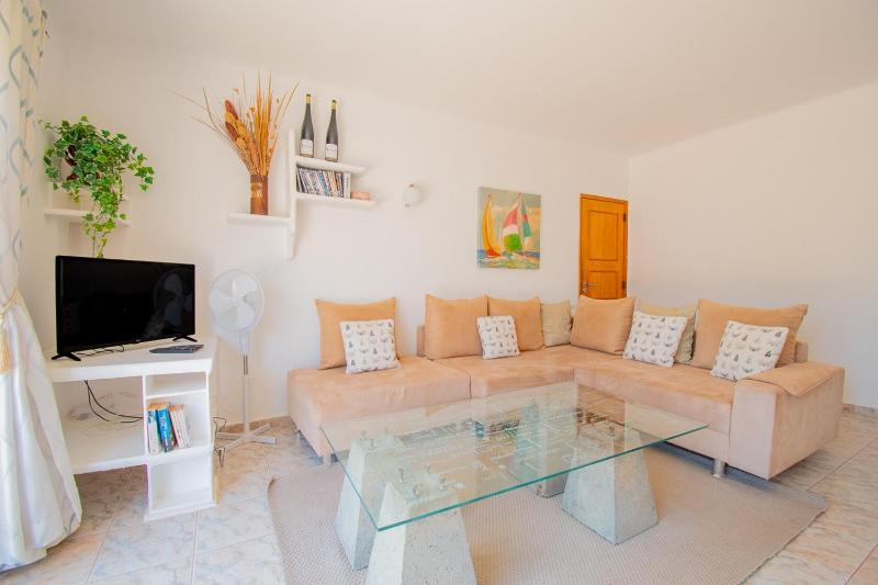 Villa Vale Verde 5 Bedroom Villa 10 min walk to - image 12