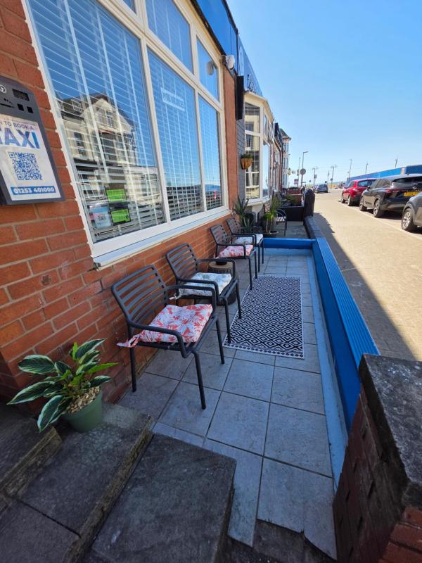 Bluebell Hotel - image 22