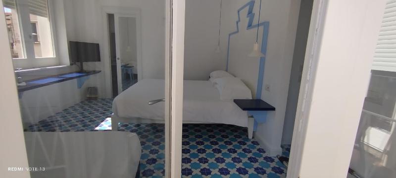 King Room image 4