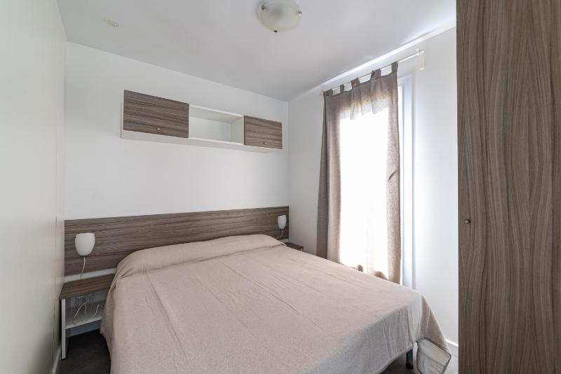 Mobile Home image 3