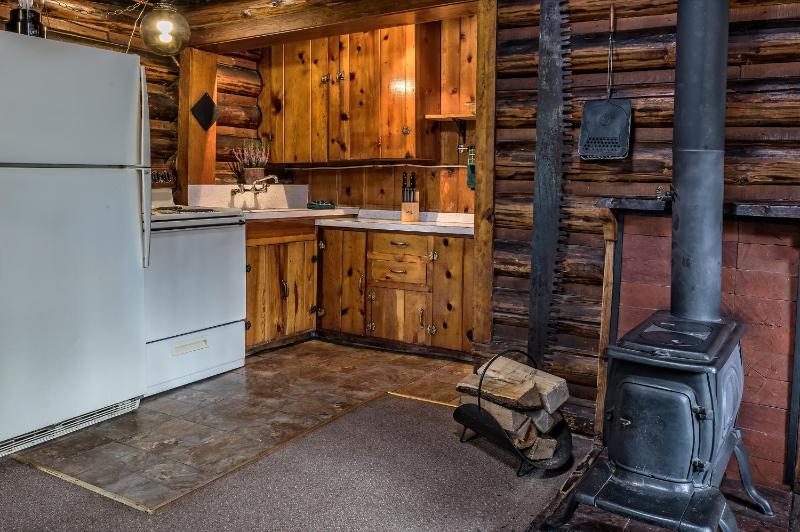 Cottage (2 Adults) image 2
