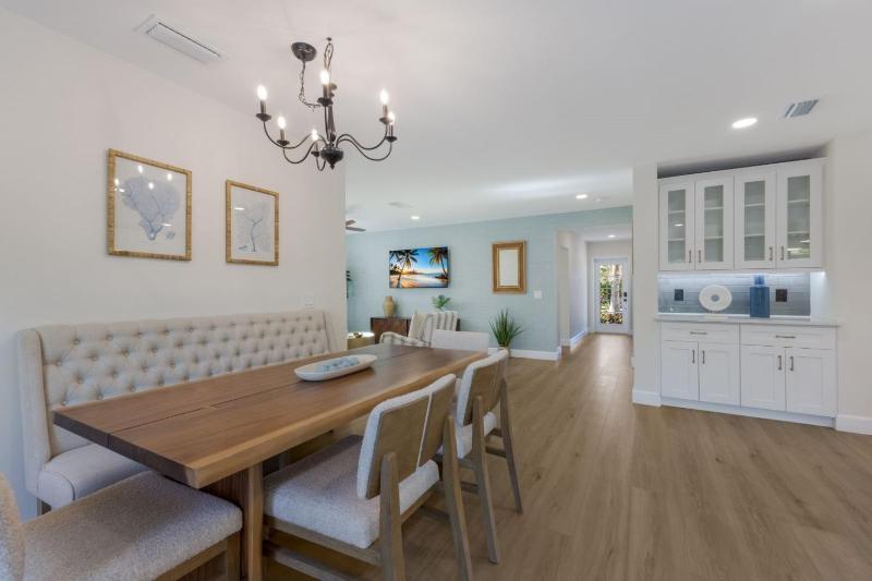 83rd St Villas West villa - image 7
