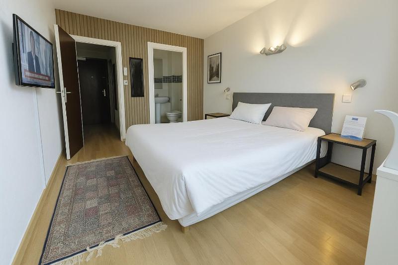 Double Room image 1
