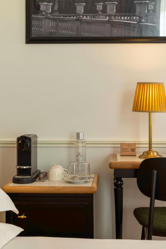 Privilege Room image 3