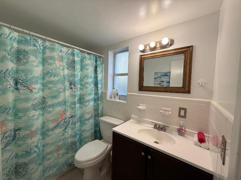 Beach Aqualina Apartments - image 28