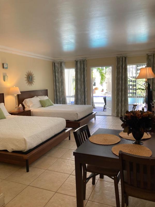 Beach Aqualina Apartments - image 17