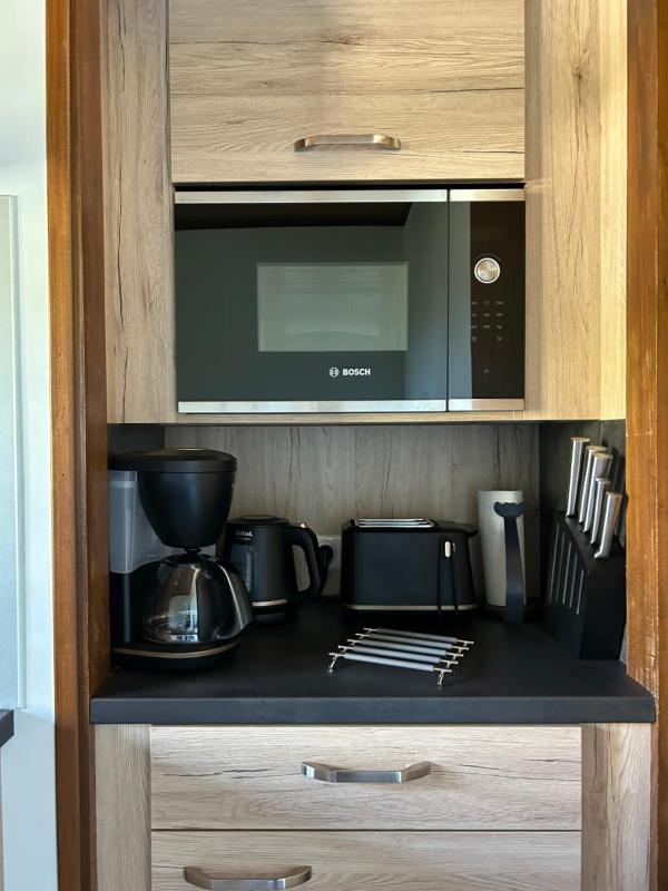 One-Bedroom Apartment with Park View image 3