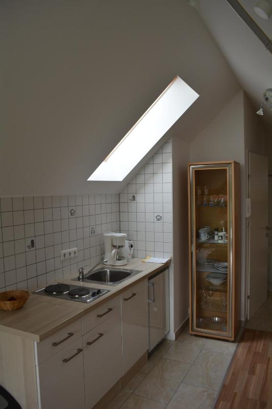 Studio Apartment image 2