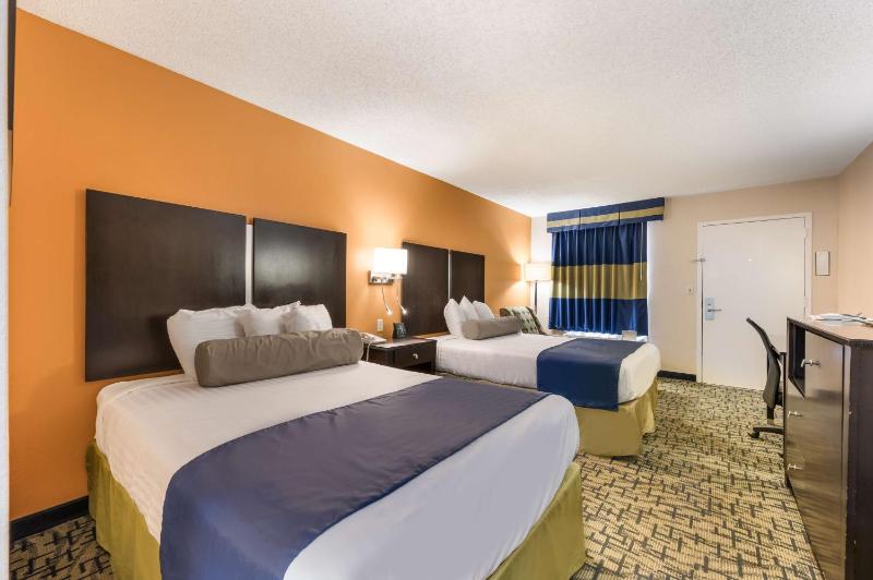 Double Room with Two Double Beds - Smoking image 4