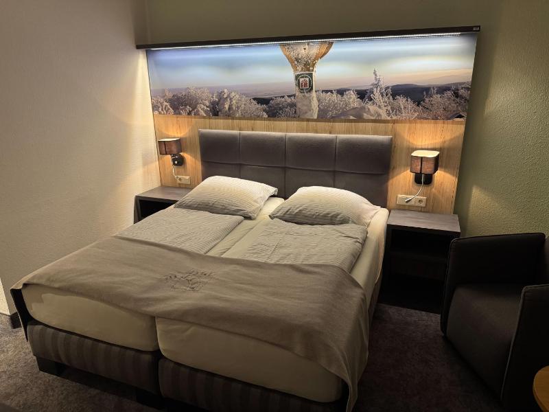Double Room with Balcony image 1