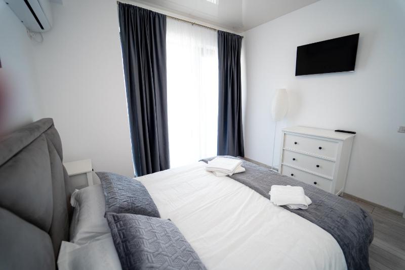 509 B2 ALMAR LUXURY RESIDENCE-Renting Apartments & Free Pool - image 21