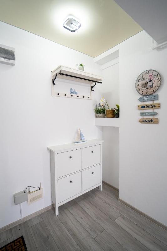 509 B2 ALMAR LUXURY RESIDENCE-Renting Apartments & Free Pool - image 6