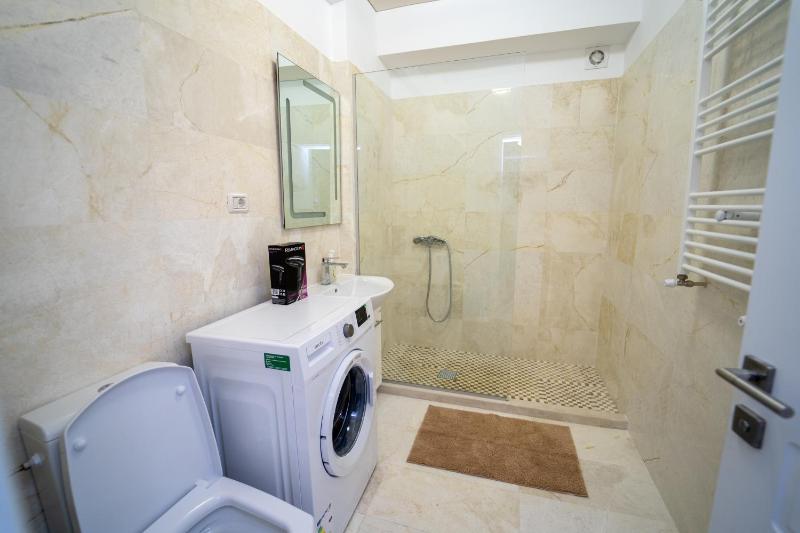 509 B2 ALMAR LUXURY RESIDENCE-Renting Apartments & Free Pool - image 25