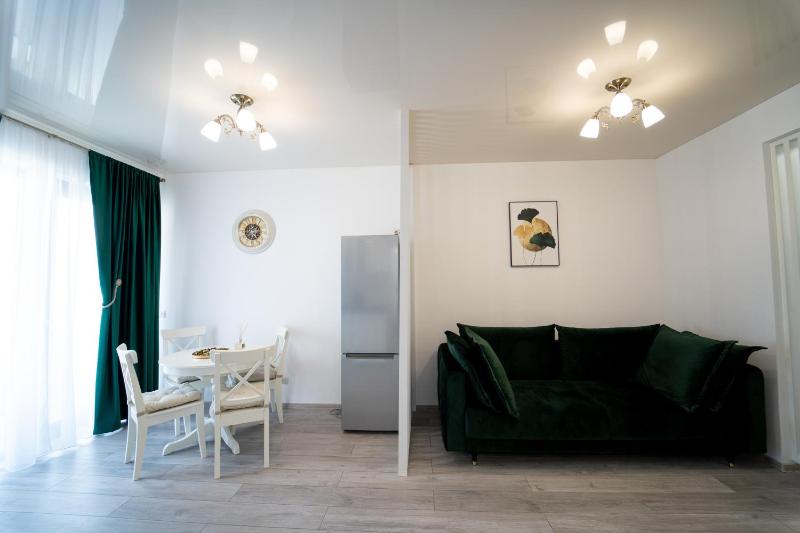 509 B2 ALMAR LUXURY RESIDENCE-Renting Apartments & Free Pool - image 14
