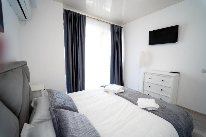509 B2 ALMAR LUXURY RESIDENCE-Renting Apartments & Free Pool - image 20