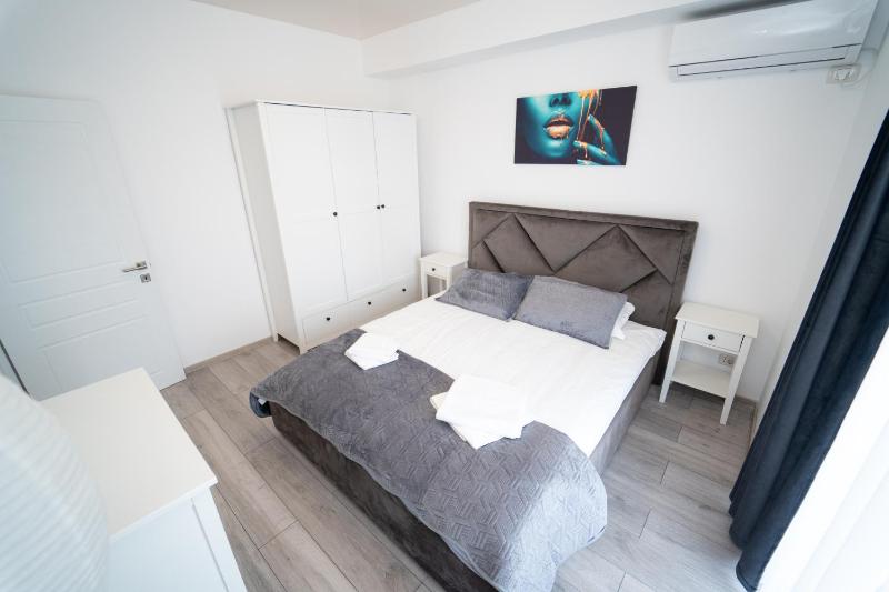 509 B2 ALMAR LUXURY RESIDENCE-Renting Apartments & Free Pool - image 13