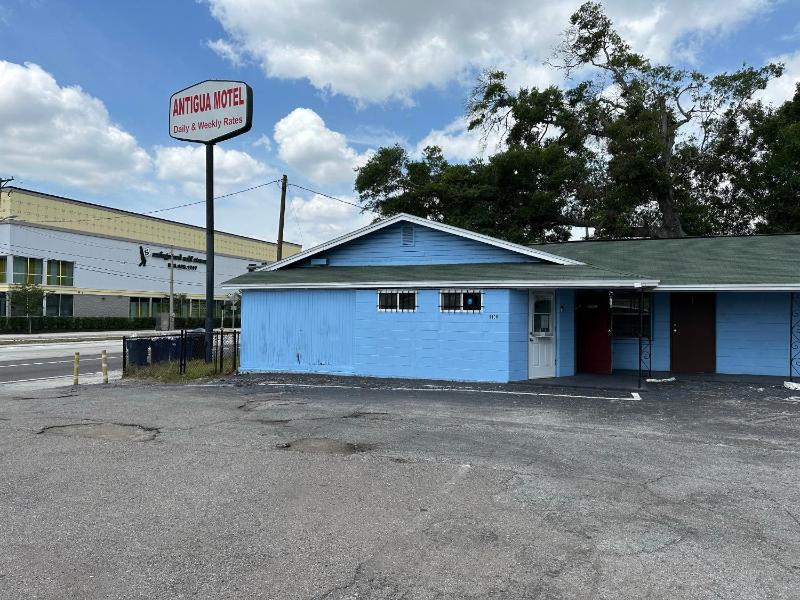 Antigua Motel by OYO Tampa US - 41 - image 1
