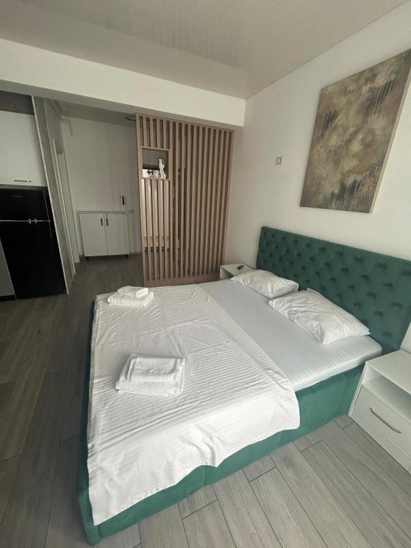 Studio 706 B2 ALMAR LUXURY RESIDENCE-Renting Apartments & Free Pool - image 1