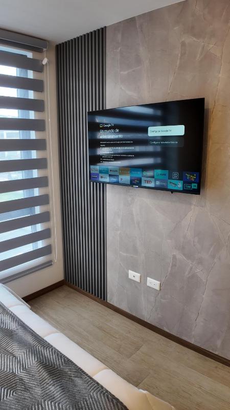 Modern Studio close by La Carolina Metro station - image 5
