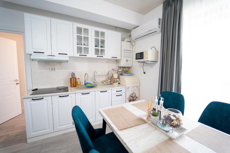 109 B2 ALMAR LUXURY RESIDENCE-Renting Apartments & Free Pool - image 10