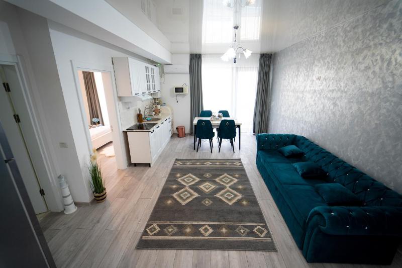109 B2 ALMAR LUXURY RESIDENCE-Renting Apartments & Free Pool - image 9