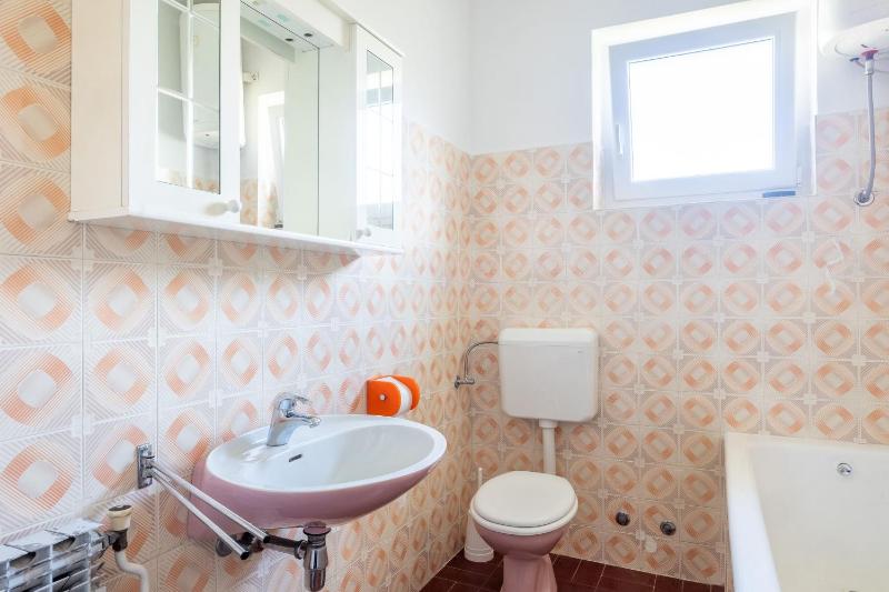 Apartment Vinka - image 14