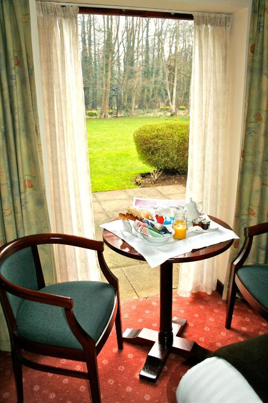 Garden Room image 1