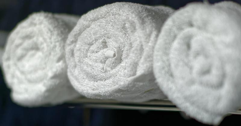 Twin Room En-Suite image 3