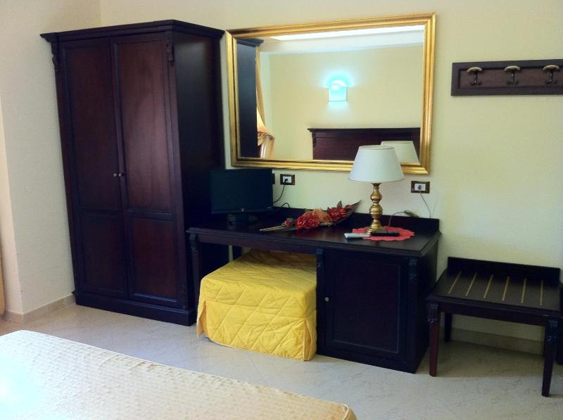 Double or Twin Room image 2