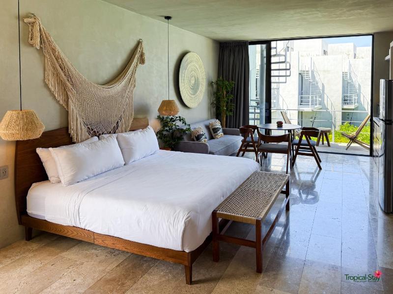 Piece of Paradise 2 Bedroom Apartment Private Pool 212 - image 15