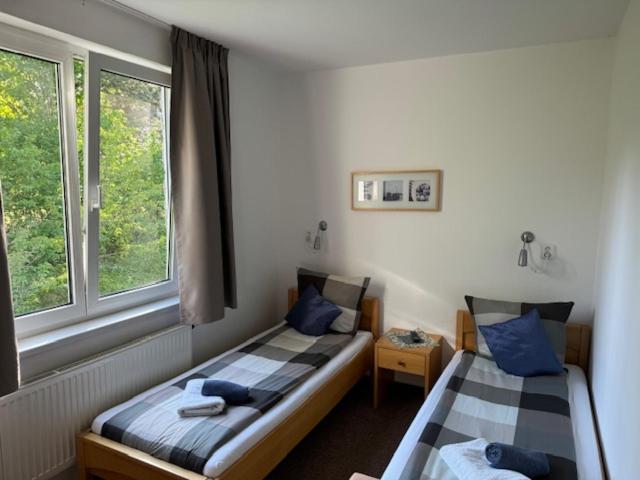 Standard Double or Twin Room with Garden View image 2