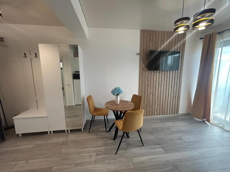 Studio 606 B2 ALMAR LUXURY RESIDENCE-Renting Apartments & Free Pool - image 5